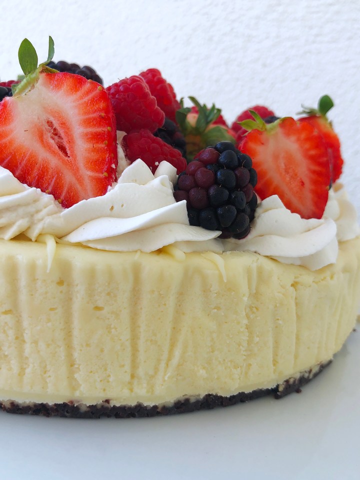 Keto Berry White Chocolate&nbsp;Cheesecake