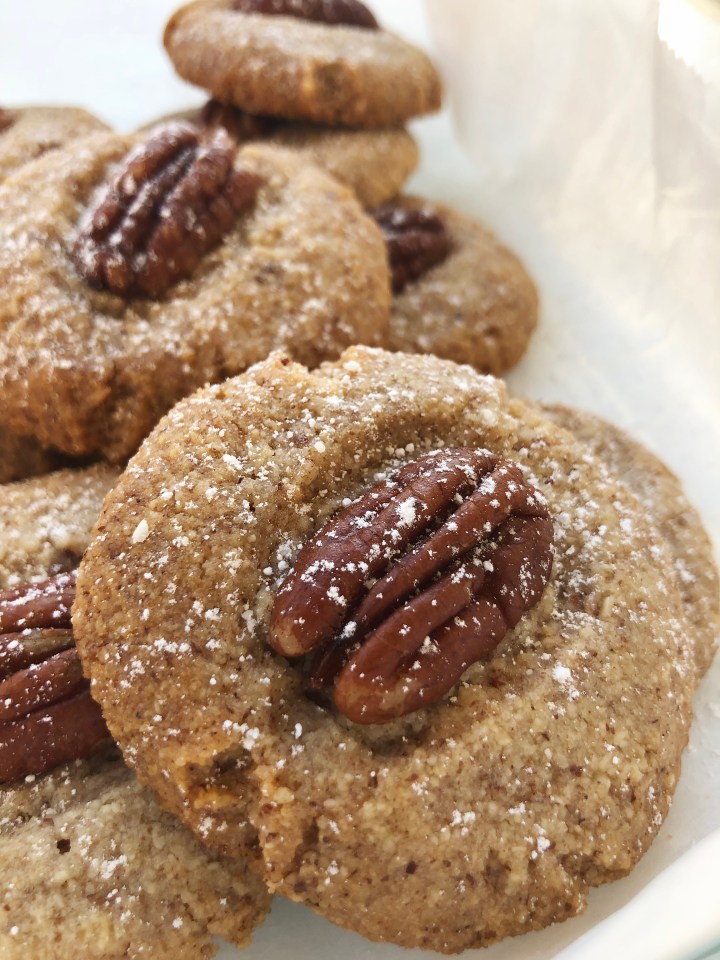 Keto Pecan Sandies